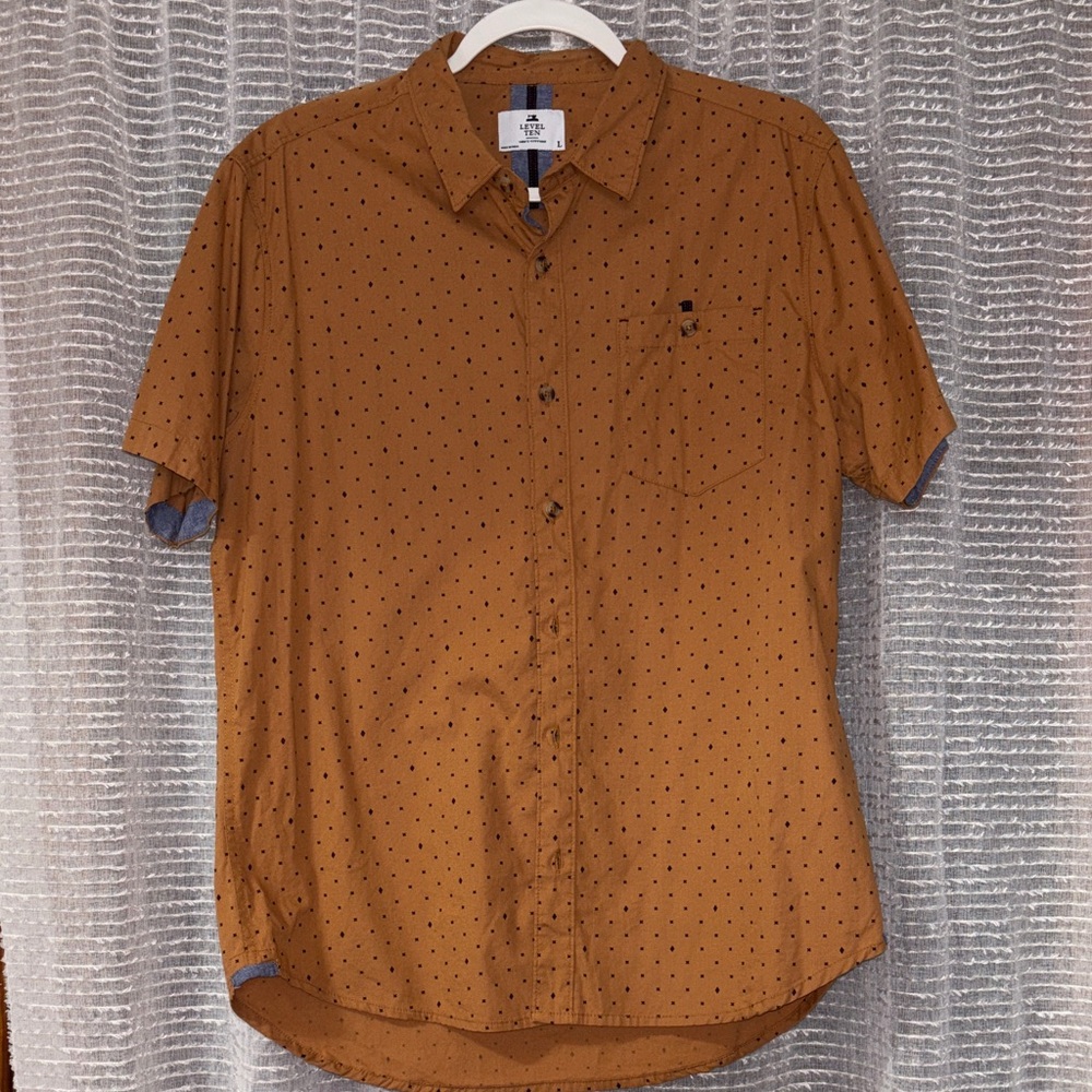 Men Boxy Short-Sleeve Dotted Button-Up Shirt - Brown